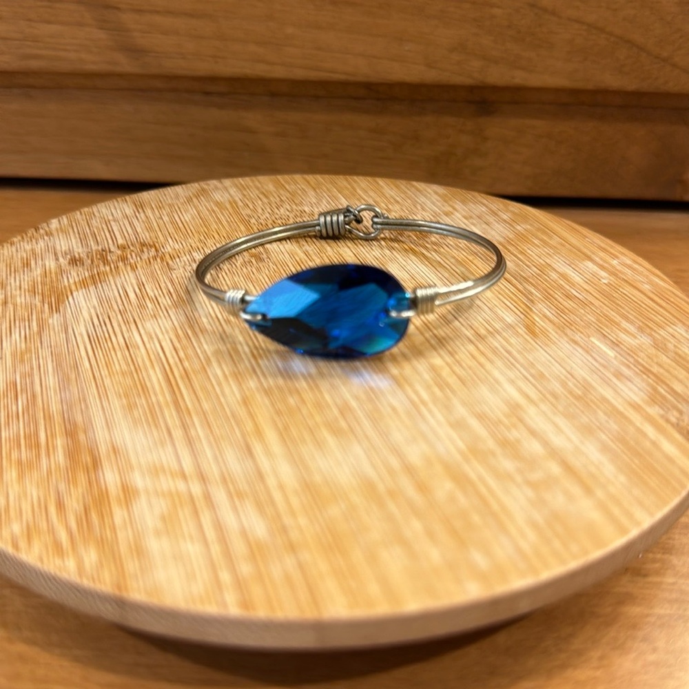 Luca & Danni royal blue bauble bangle - Picture 6 of 7